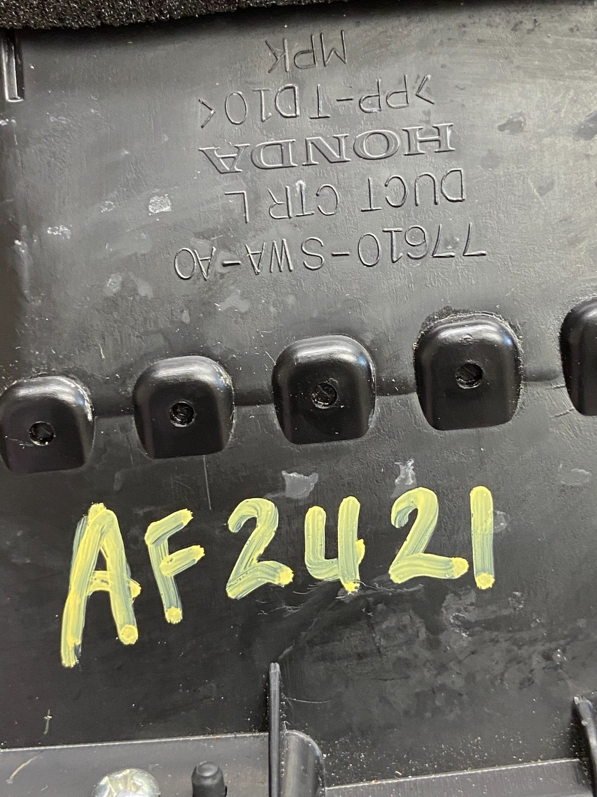 2007 to 2011 Honda CRV CR-V Front Center Panel Clock Air Vent AF2421 DG6