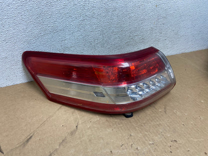Led Trim 2010-2011 Toyota Camry Left Driver Lh Side Tail Light AF9979 LK2