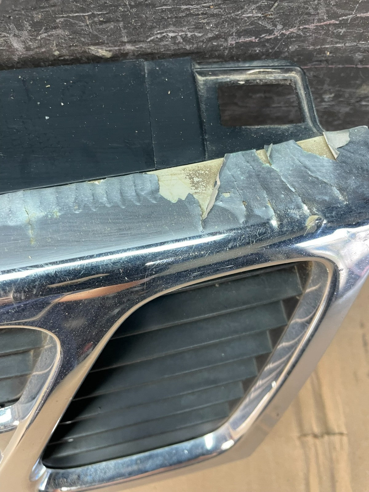1994 to 1997 Saab 900 Front Upper Center Grille Grill ad8362 DG3