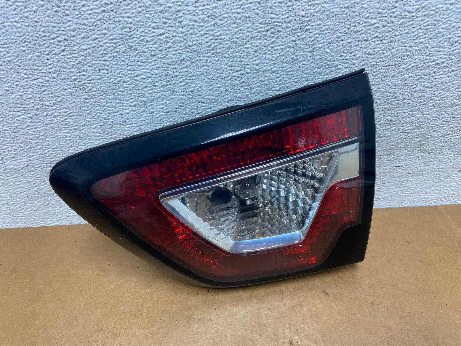 2013 to 2017 Chevrolet Traverse Right Passenger RH Inner Tail Light AE0349 LK0