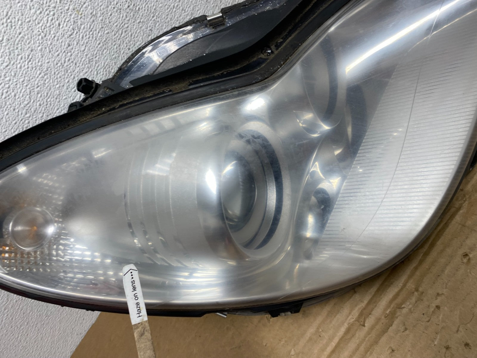 2006 - 2011 Mercedes W219 CLS500 Right Passenger Xenon Headlight AD4023 DW3
