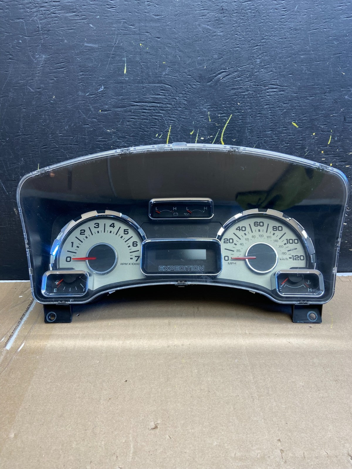 2007 2008 Ford  Expedition Speedometer Cluster Gauge 7l1t-10849-rb AB1860 DG0