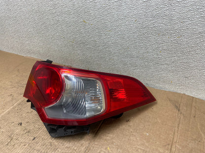 2009 2010 Acura Tsx Sedan Right Passenger Rh Side Tail Light Oem AA36511