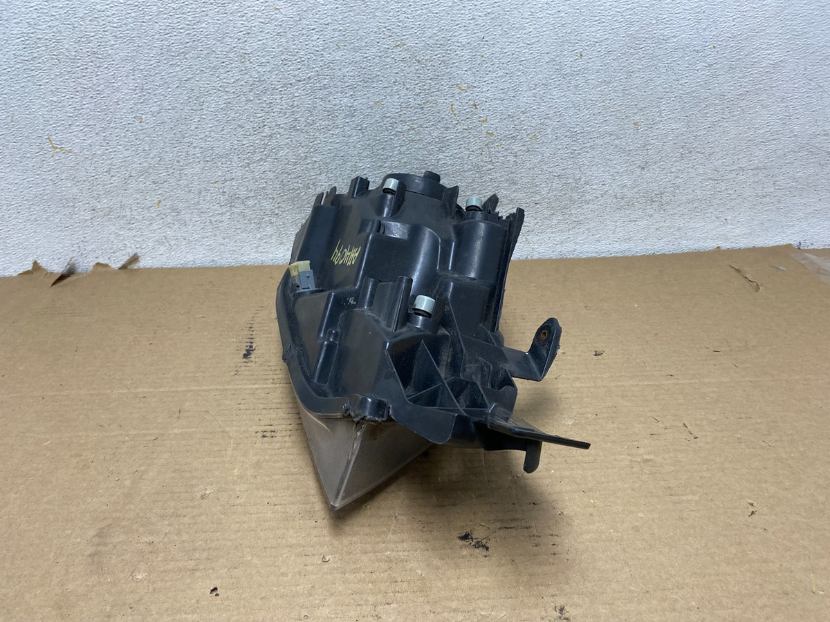 2003-2004 Mitsubishi Outlander Left Driver LH Headlight AH4094 DW8