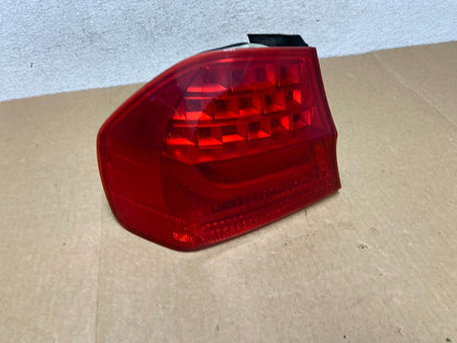 2009 2010 BMW 323i 325i 328i 335i 3 Series Left Driver Tail Light AF9512 DW0