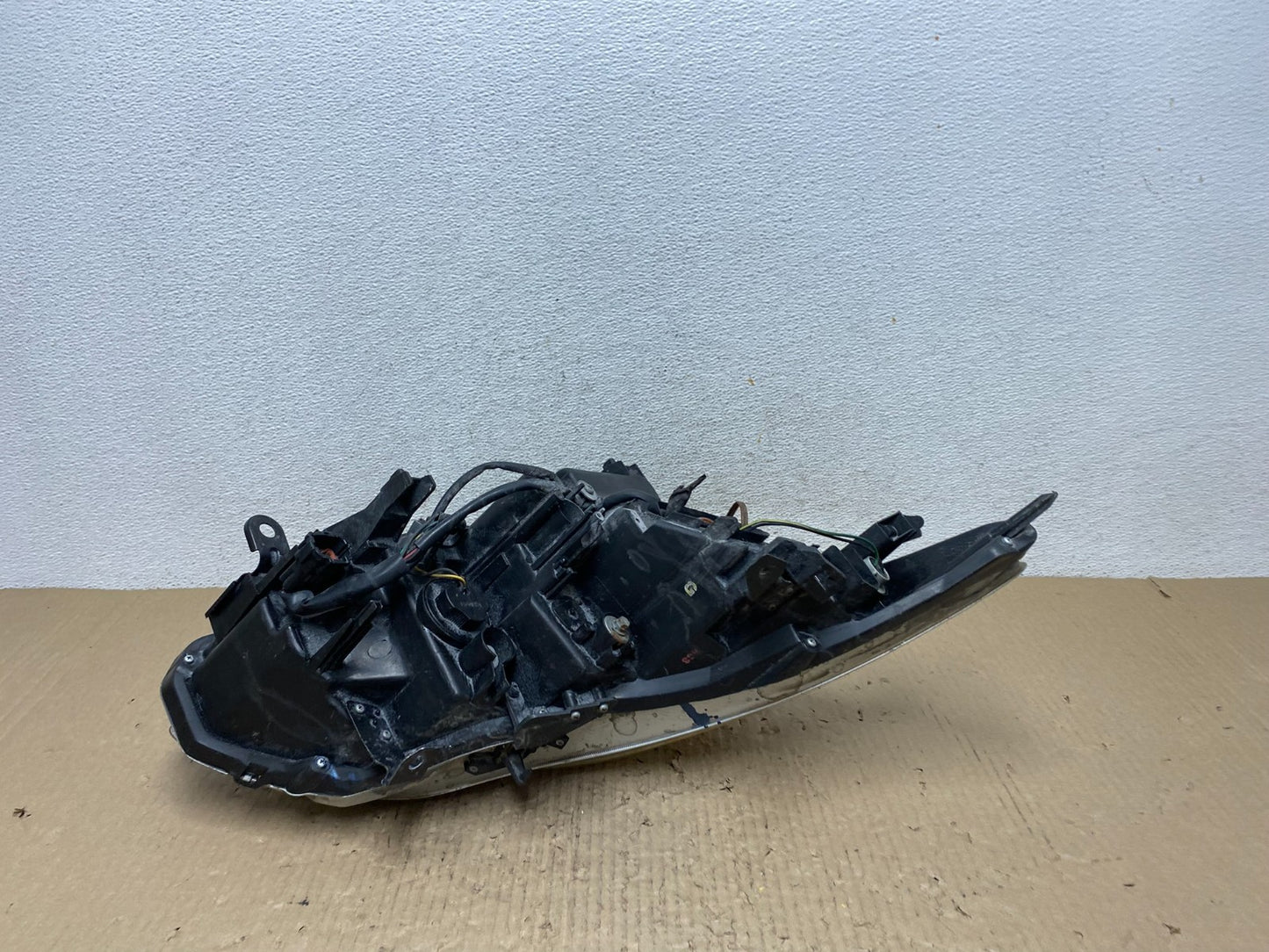 2008 to 2010 Infiniti G37 Coupe Left Driver LH Xenon HID Headlight AF2924 DG5