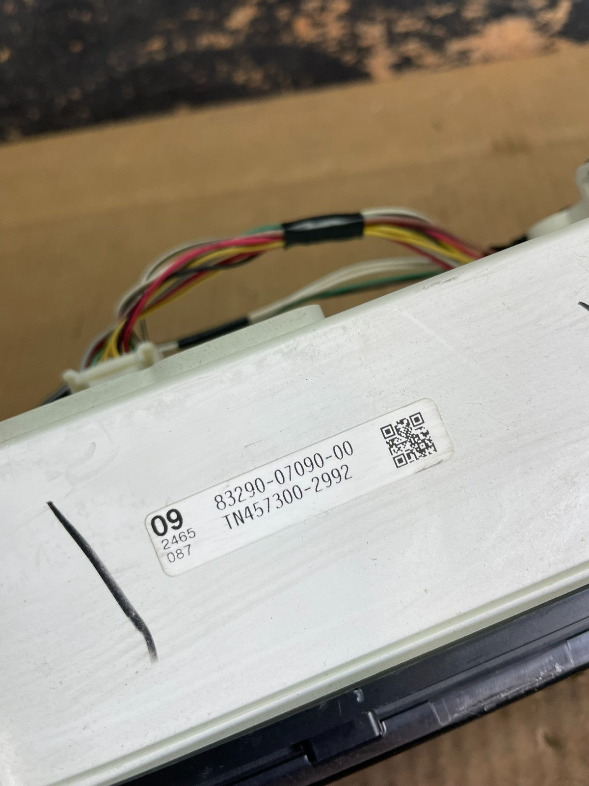 2005 to 2007 Toyota Avalon Information Display Screen AB2881 DG7