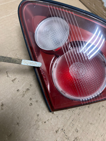 1999 - 2001 Lexus RX300 Right Passenger Side Rear Inner Tail Light Oem U8190 DW4