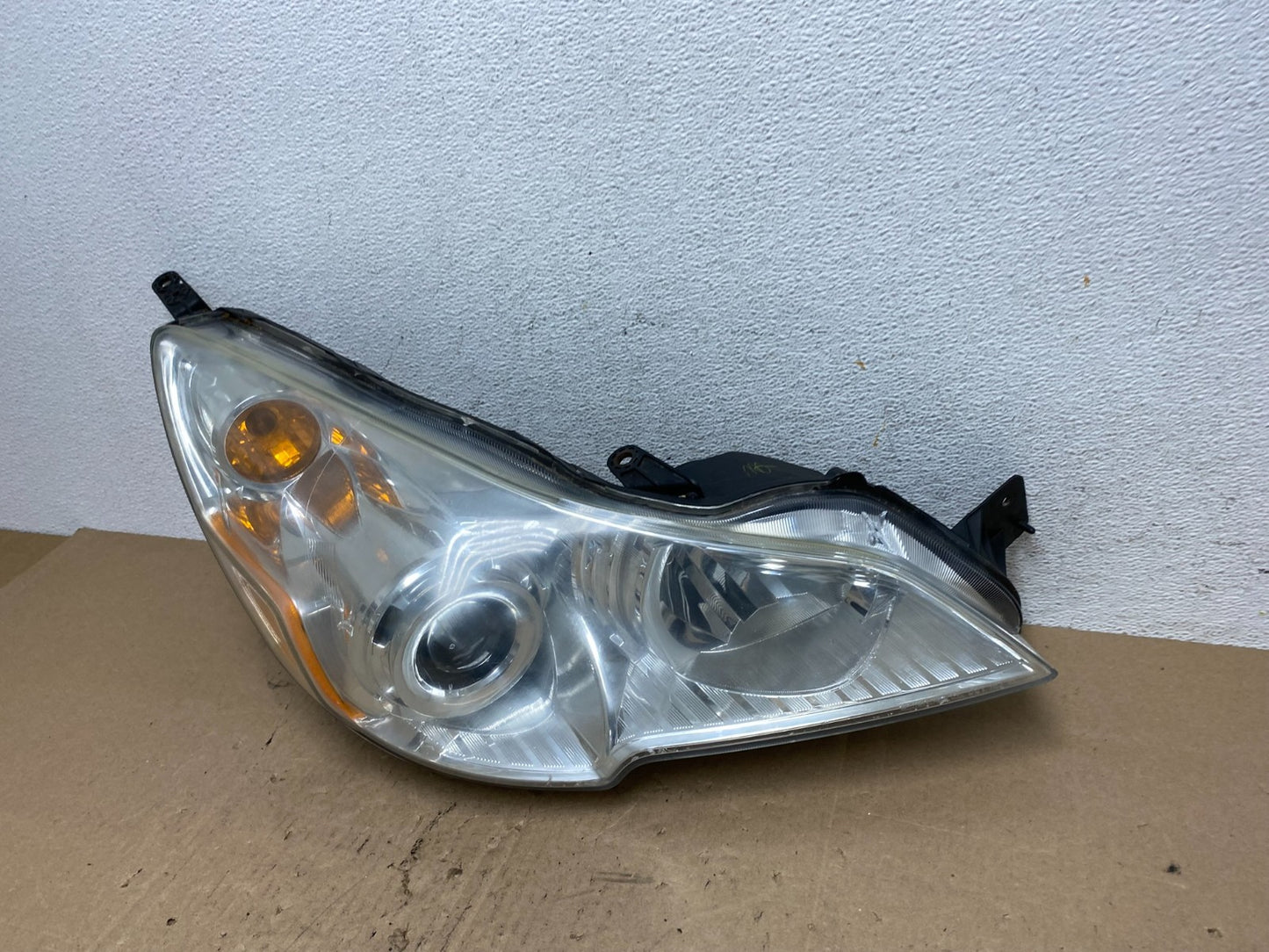 2010-2012 Subaru Legacy Outback Right Passenger Headlight AE6126 DW1