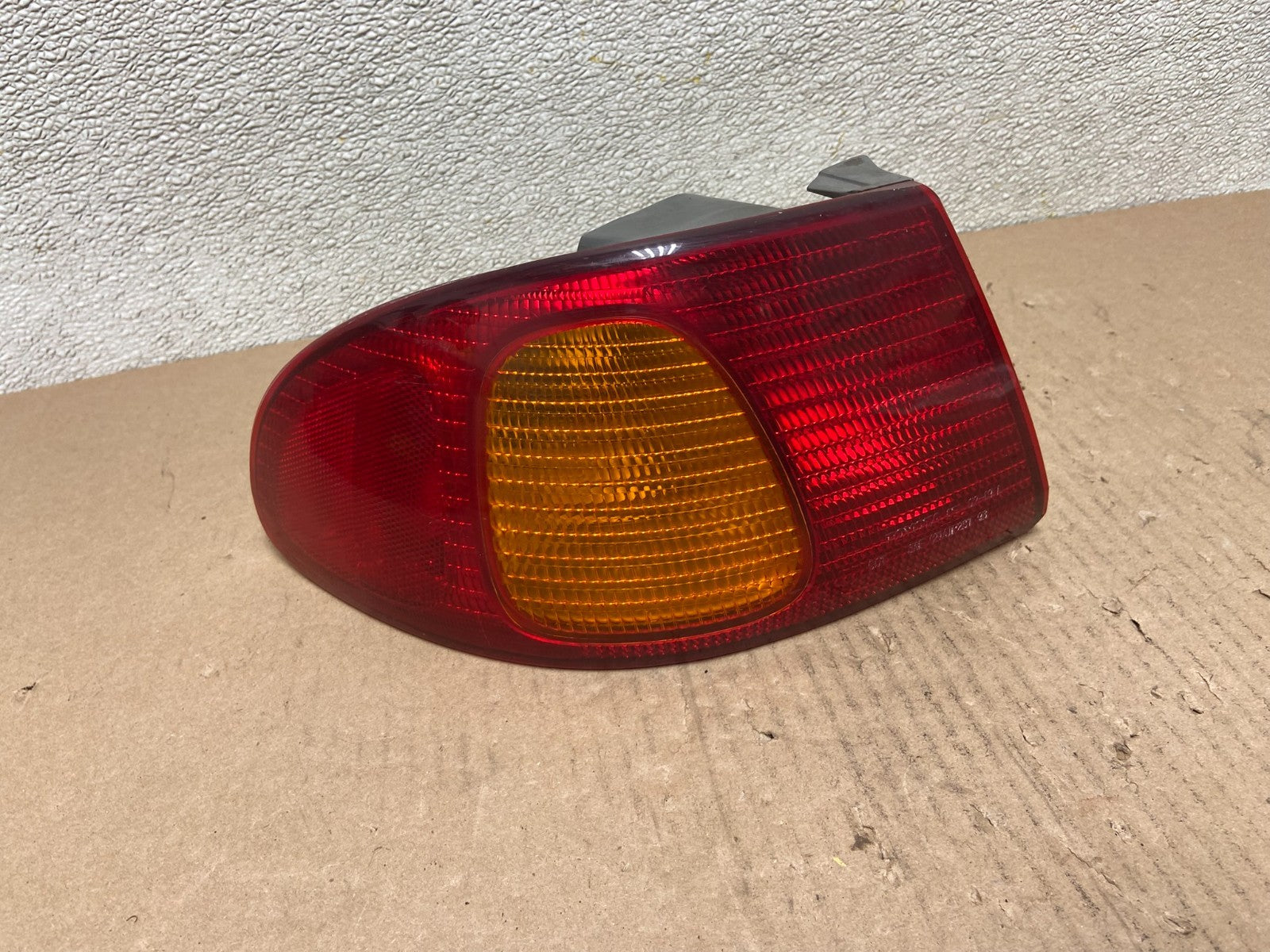 1998 1999 2000 Toyota Corolla Left Driver Lh Side Tail light AB5964 LK0