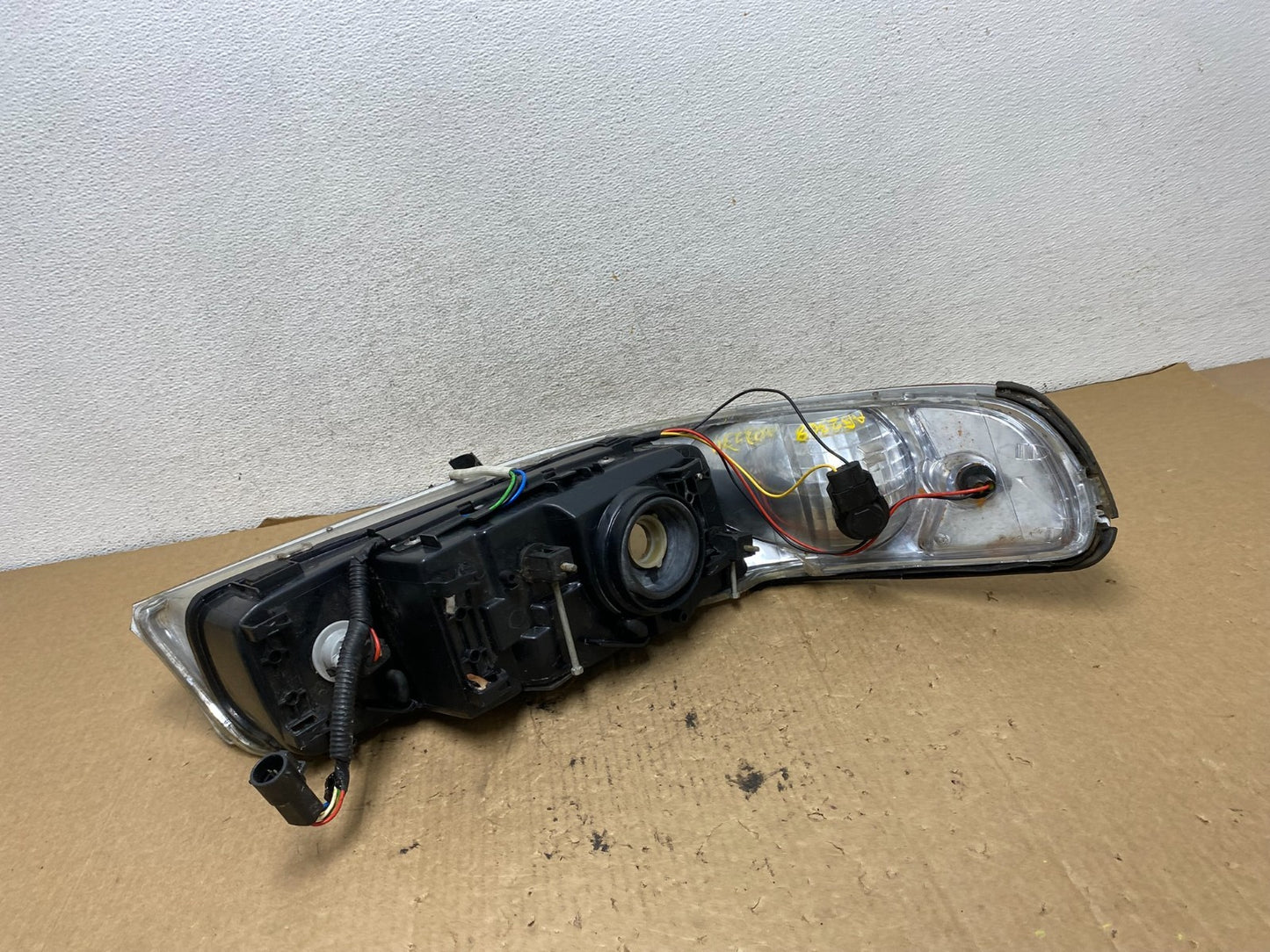1999-2001 Lincoln & Town Car Left Driver LH Headlight Halogen AG2368 DW7