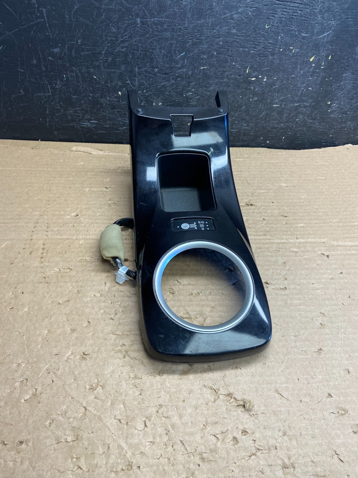 2013 - 2015 Nissan Leaf Center Console Shifter Bezel Trim AF2686 DG2