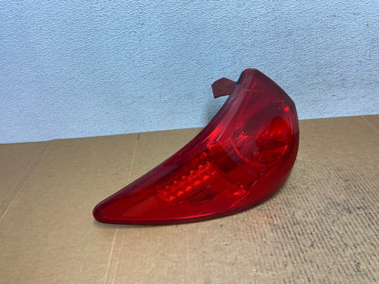 2009 2010 2011 2012 Chevrolet Traverse Left Driver LH Tail Light AE0210 LK2