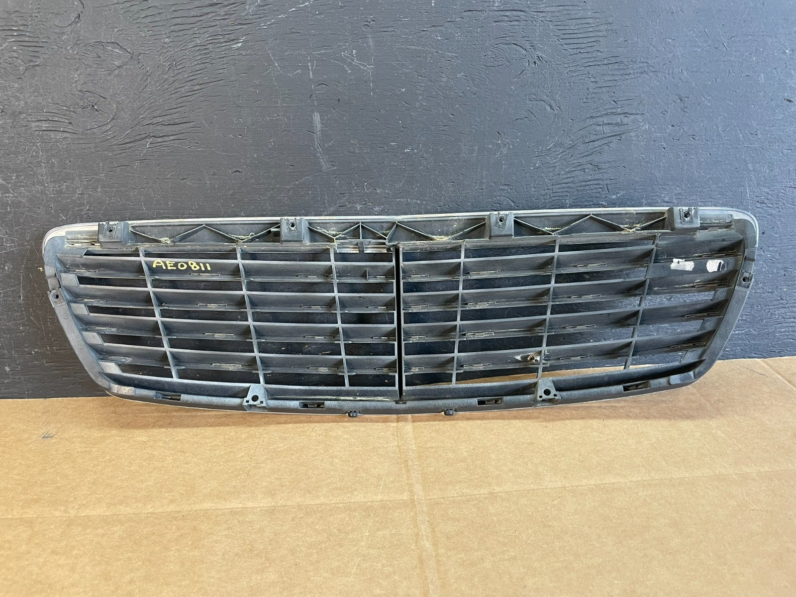 2003 to 2006 Mercedes Benz E-Class Front Upper Grill Grille AE0811 DG3