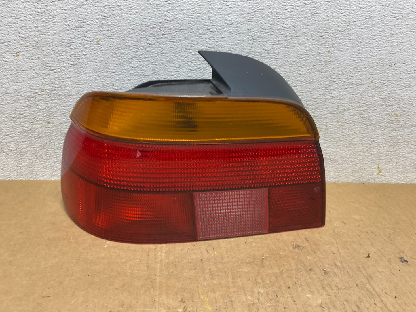 1996-2000 BMW 5-SERIES E39 528i 540i Left Driver Side LH Tail Light Oem Q7416 DW0