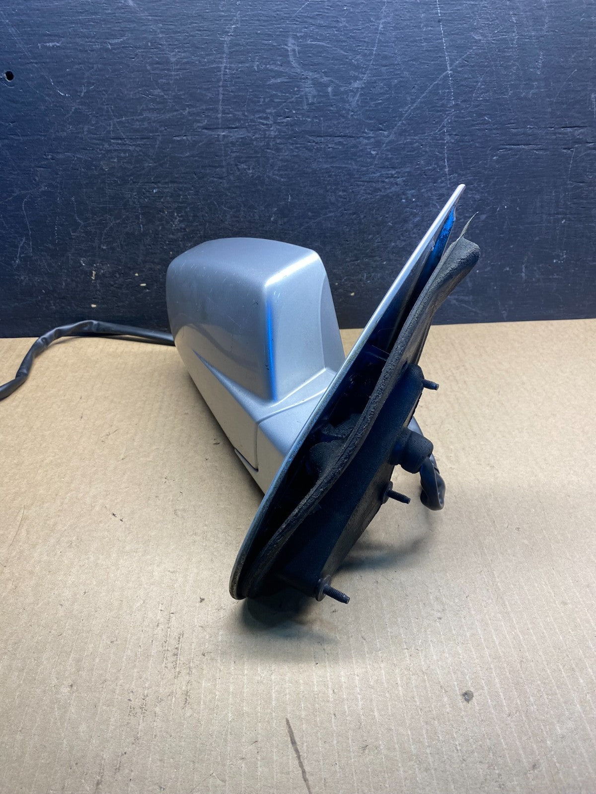 2004 to 2009 Cadillac SRX Right Passenger RH Side View Door Mirror ag6193 DG2