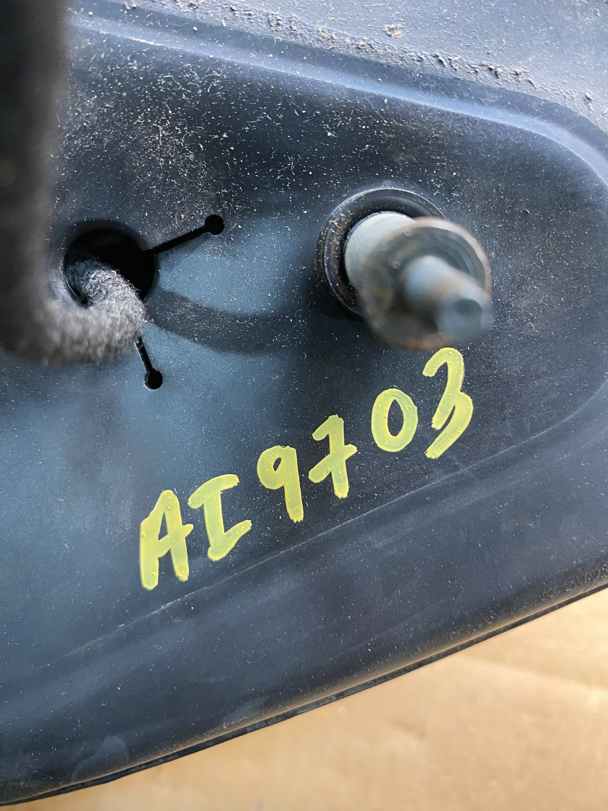 2002 to 2005 Mercedes ML Left Driver LH Side View Door Mirror AI9703 DG10