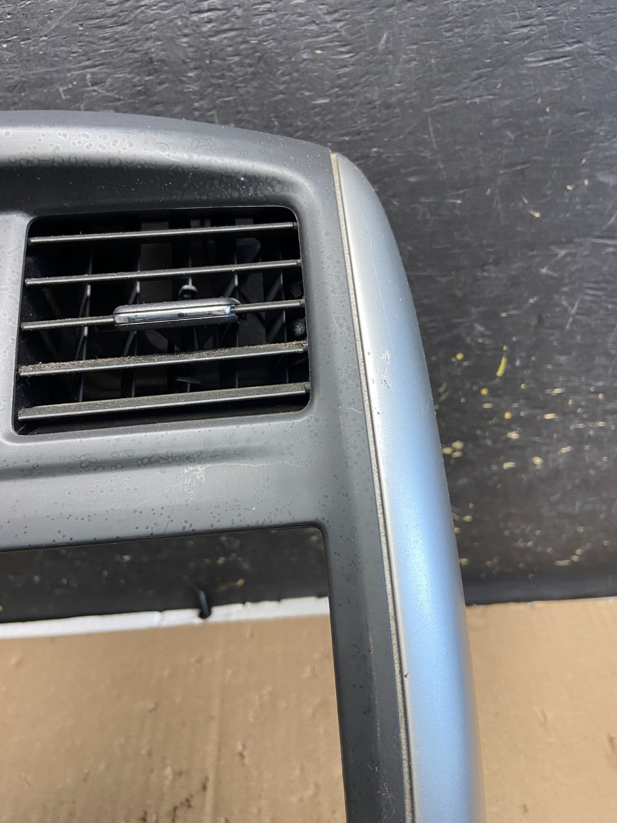 2015-2019 Nissan Versa Hatchback Center Dash Radio Climate Bezel Air Vent AB55054
