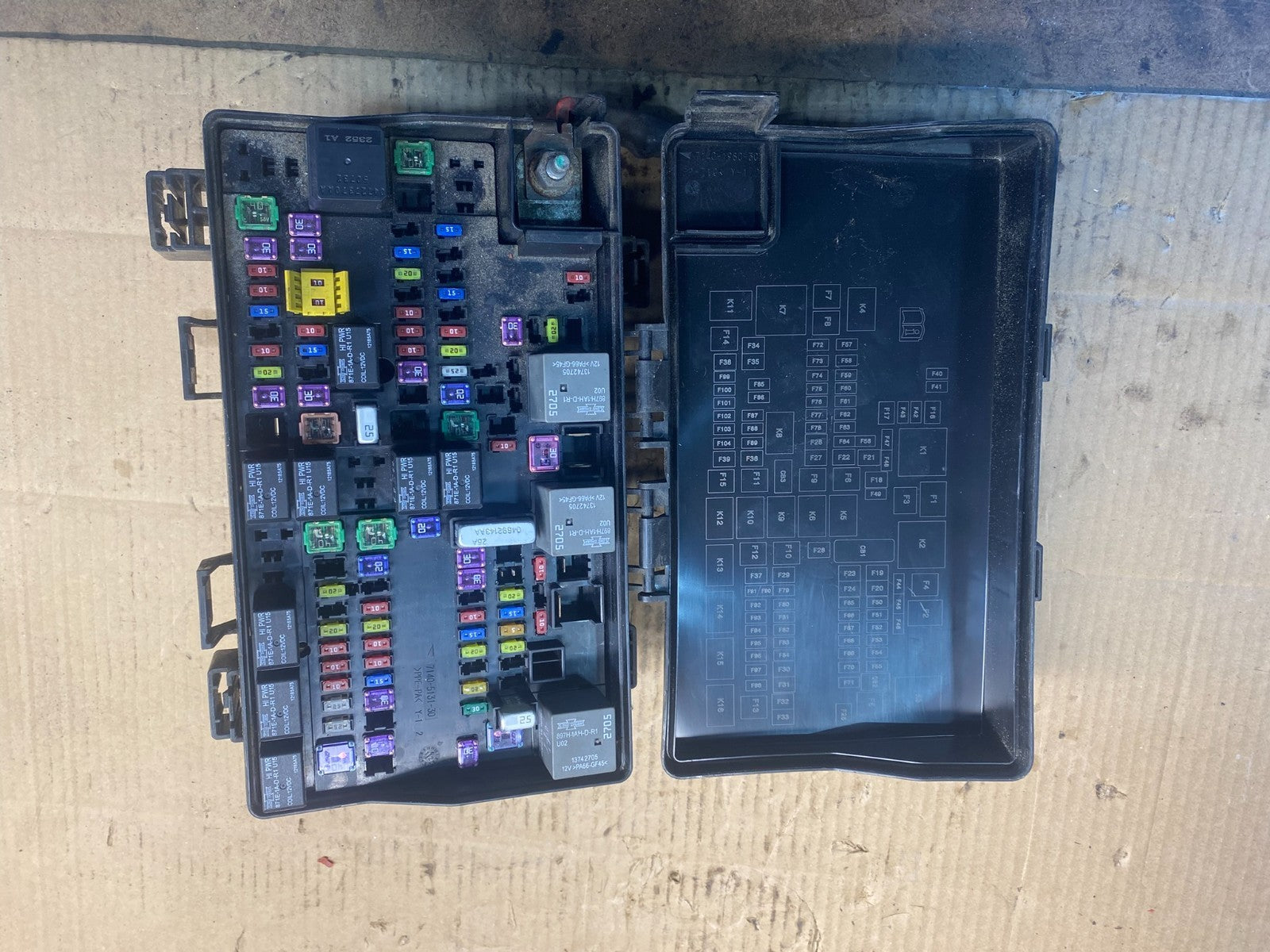 2014-2017 Jeep Grand Cherokee Fusebox Fuse Box Relay Module AD1470 DG0