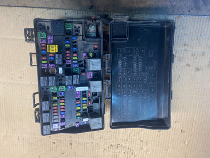 2014-2017 Jeep Grand Cherokee Fusebox Fuse Box Relay Module AD1470 DG0