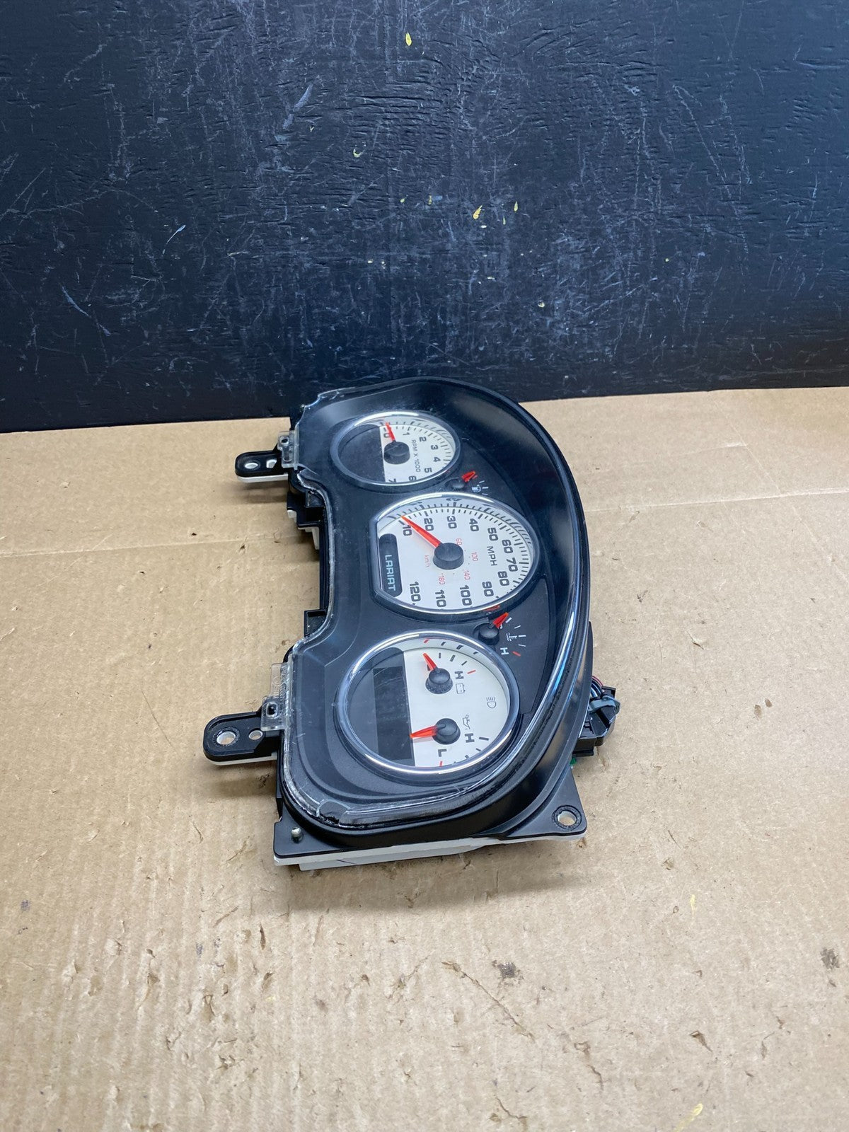 2004 - 2005 Ford F150 F-150 Lariat Speedometer Cluster Gauge ac6391 DG2