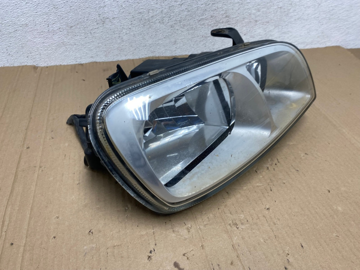 1996 - 2000 Toyota Rav4 Right Passenger RH Side Headlight Halogen AE8946 LK2