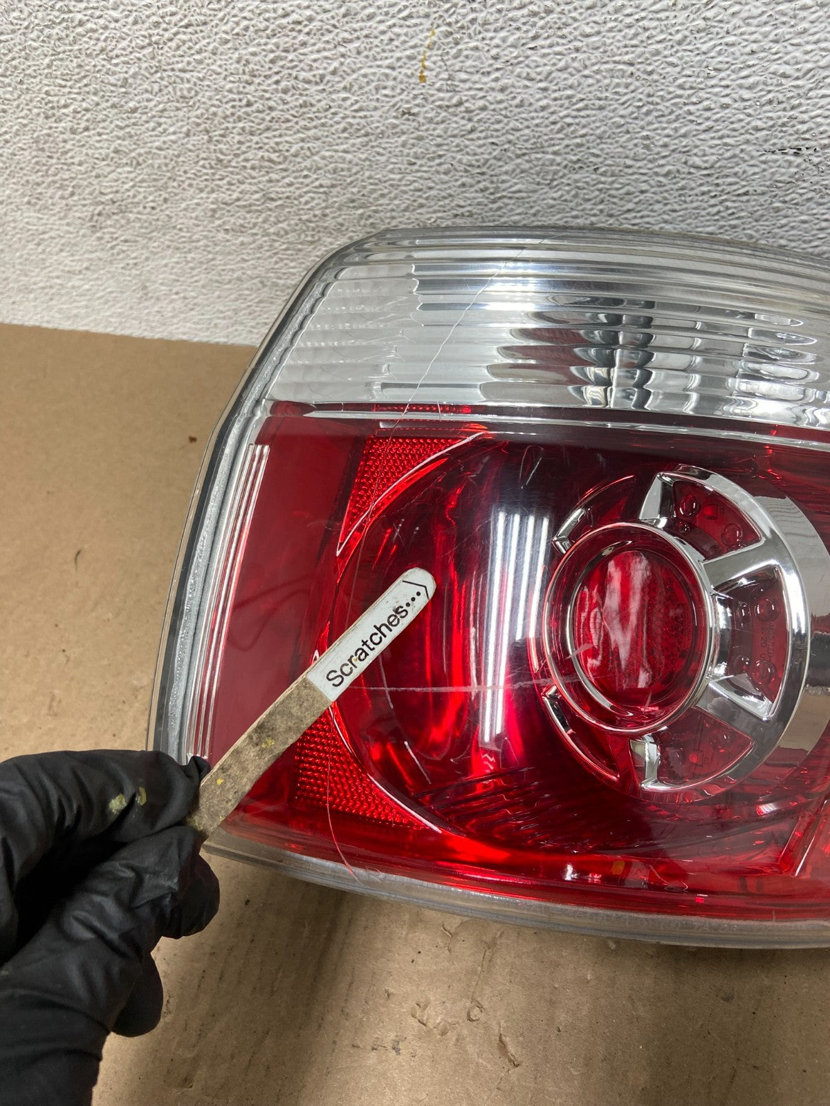 2007 to 2012 GMC Acadia Halogen Tail Light Right Passenger RH Side AD6523 DW3