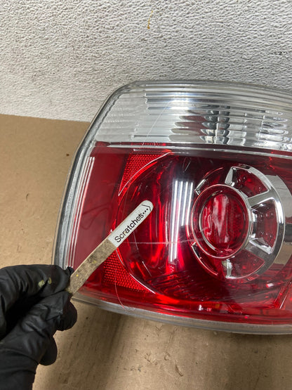 2007 to 2012 GMC Acadia Halogen Tail Light Right Passenger RH Side AD6523 DW3