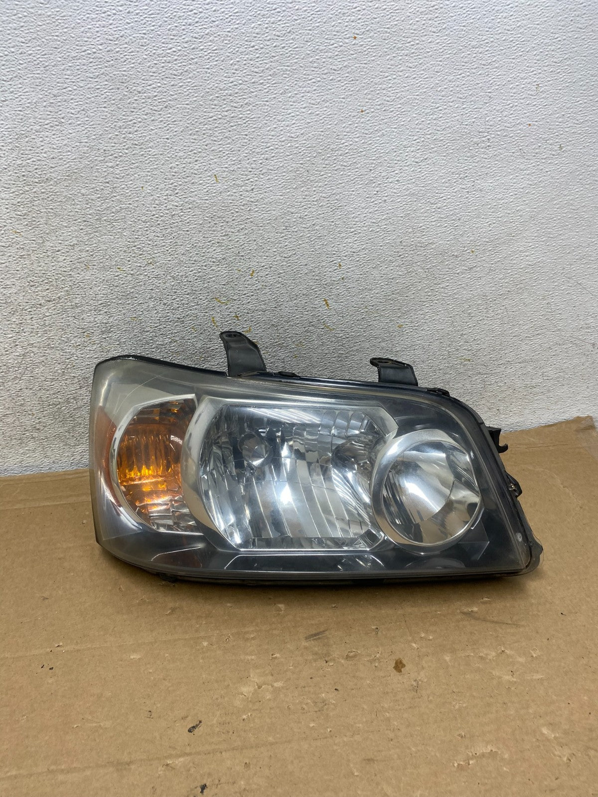 2004 2005 2006 Toyota Highlander Headlight Right Passenger RH Side AH8265 DW0