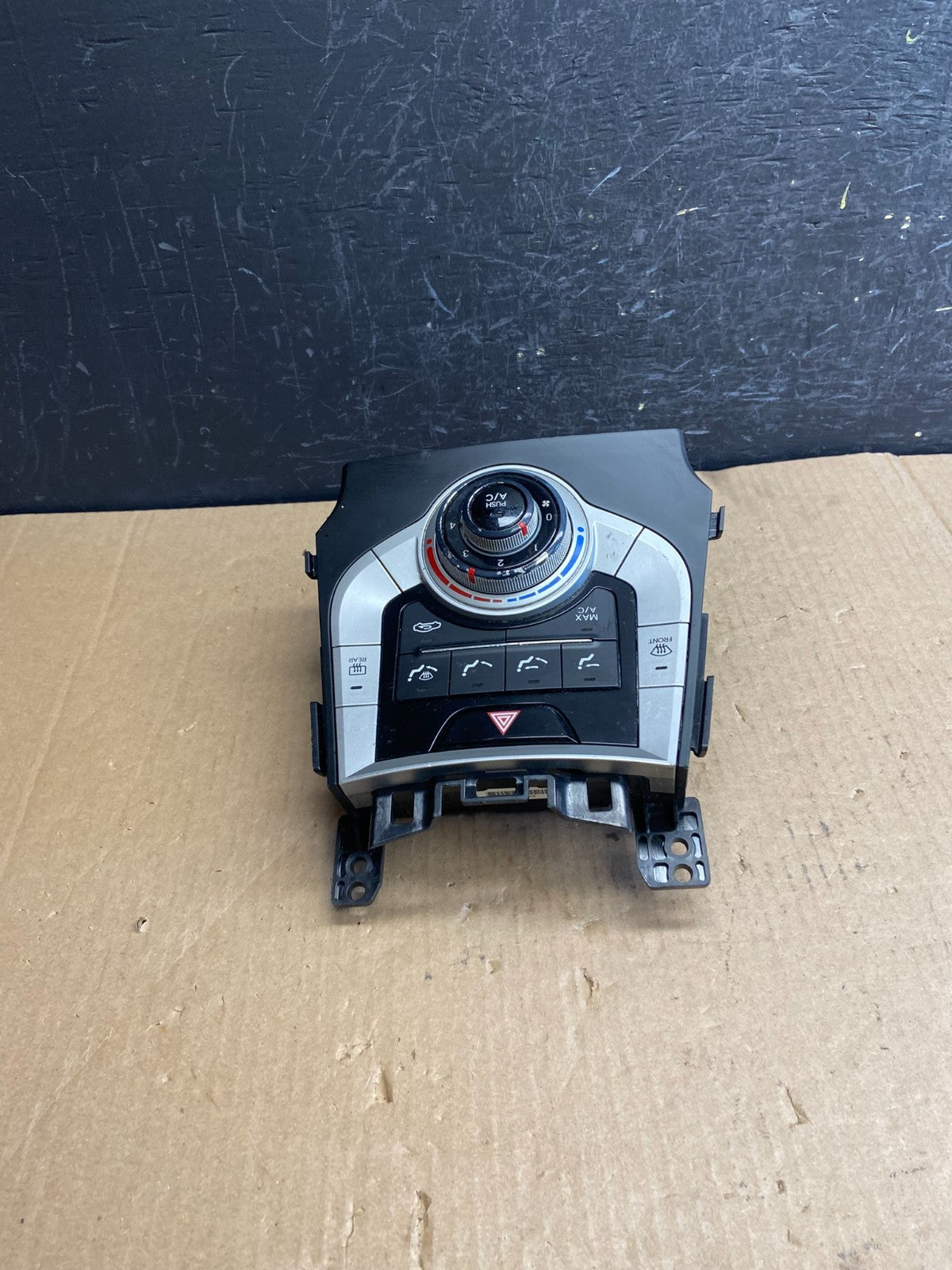 2011 - 2013 Hyundai Elantra Center Heater A/C AC Climate Control Panel AE4238 DG3