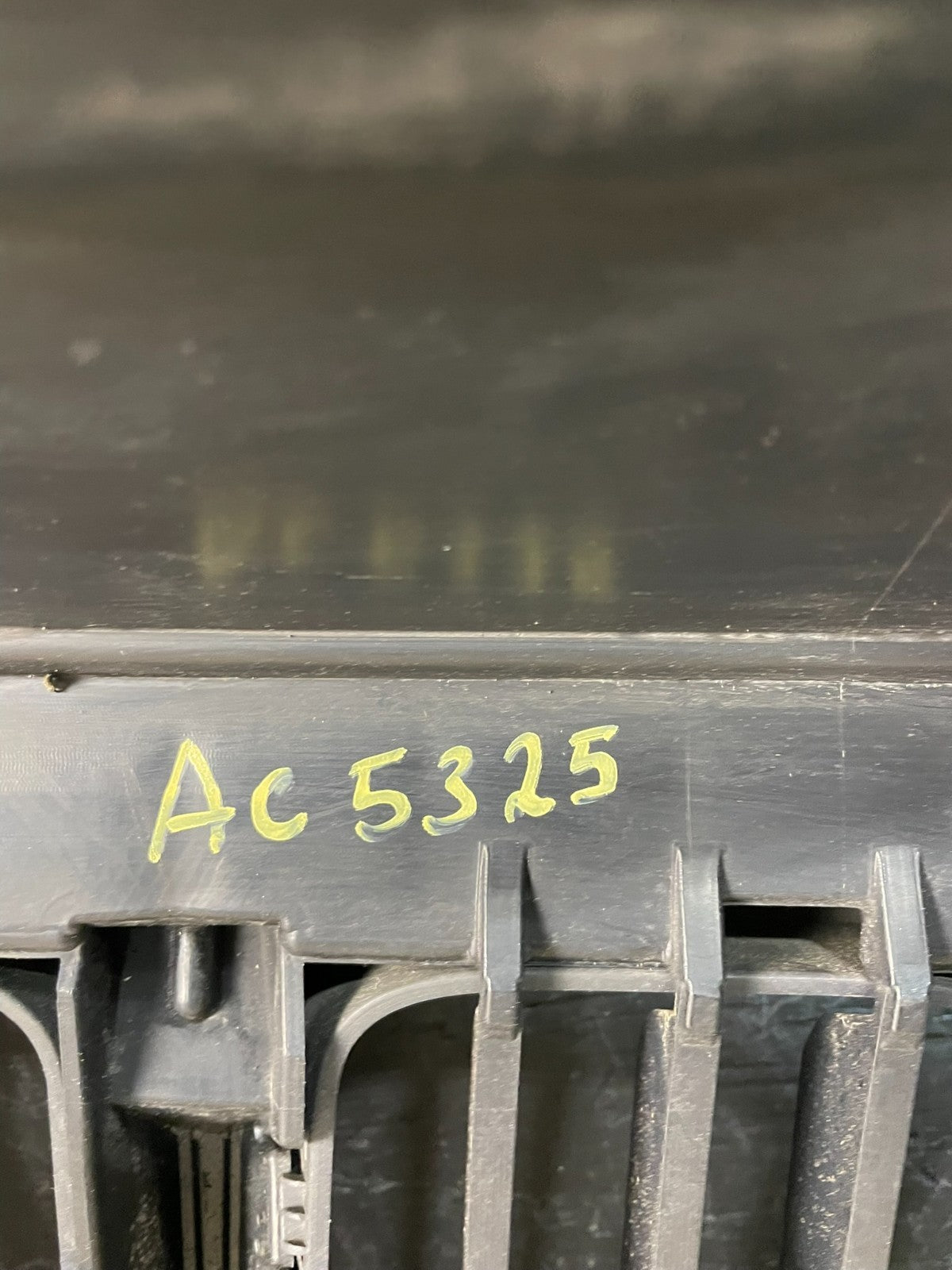 2008 2009 2010 Jeep Grand Cherokee Front Upper Grill Grille AC5325 DG8