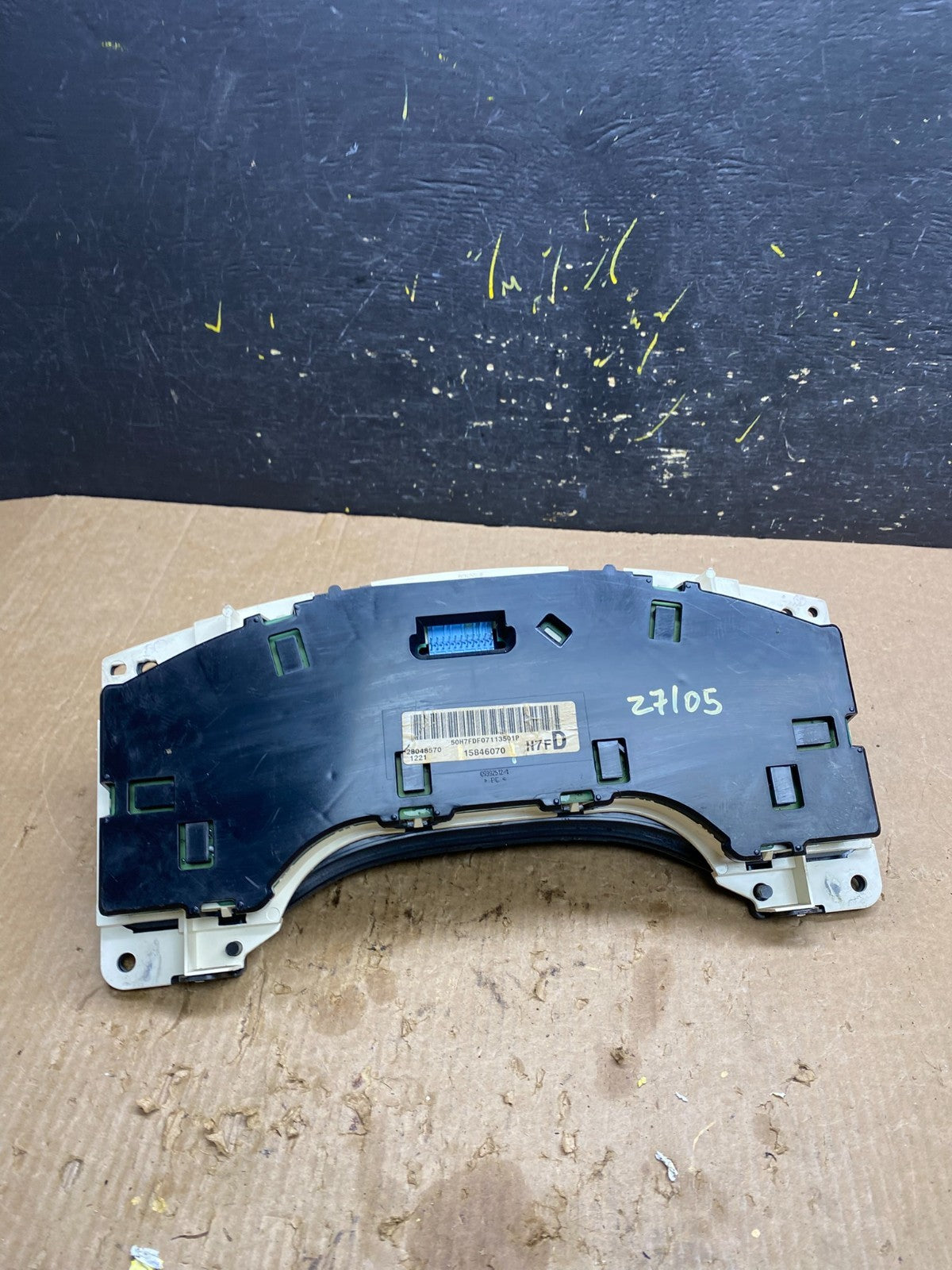 2004 to 2007 Chevrolet Express Speedometer Cluster Gauge OEM Z7105 DG5