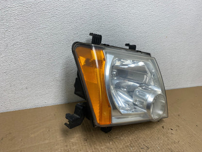 2005-2015 Nissan Xterra Right Passenger RH Headlight OEM AC4001 DW2