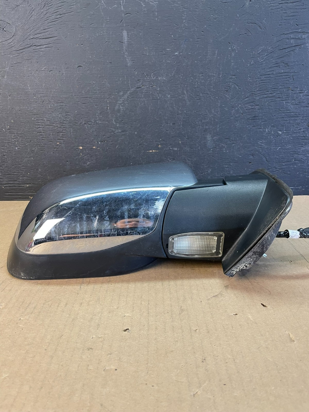2004 to 2015 Nissan Armada Right Passenger Heated Door Mirror AD5552 DW3