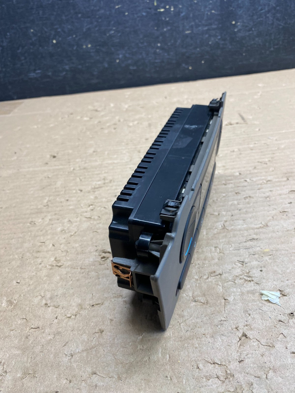 2006 to 2009 Ford Fusion Mercury Milan Climate Control A/C Control ag8366 DG1