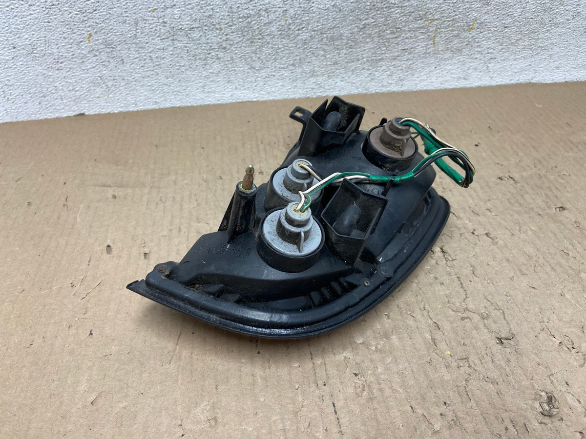 1996 - 1997 Toyota Rav4 Right Passenger RH Side Tail Light AH5974 LK3