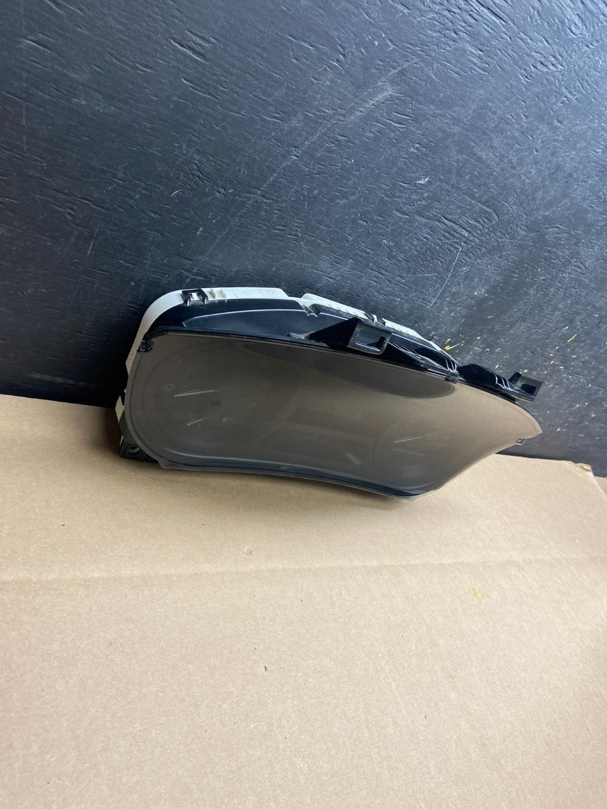 2013 to 2015 Ford Explorer Speedometer Cluster db5t-10849-jk T4305 DG1