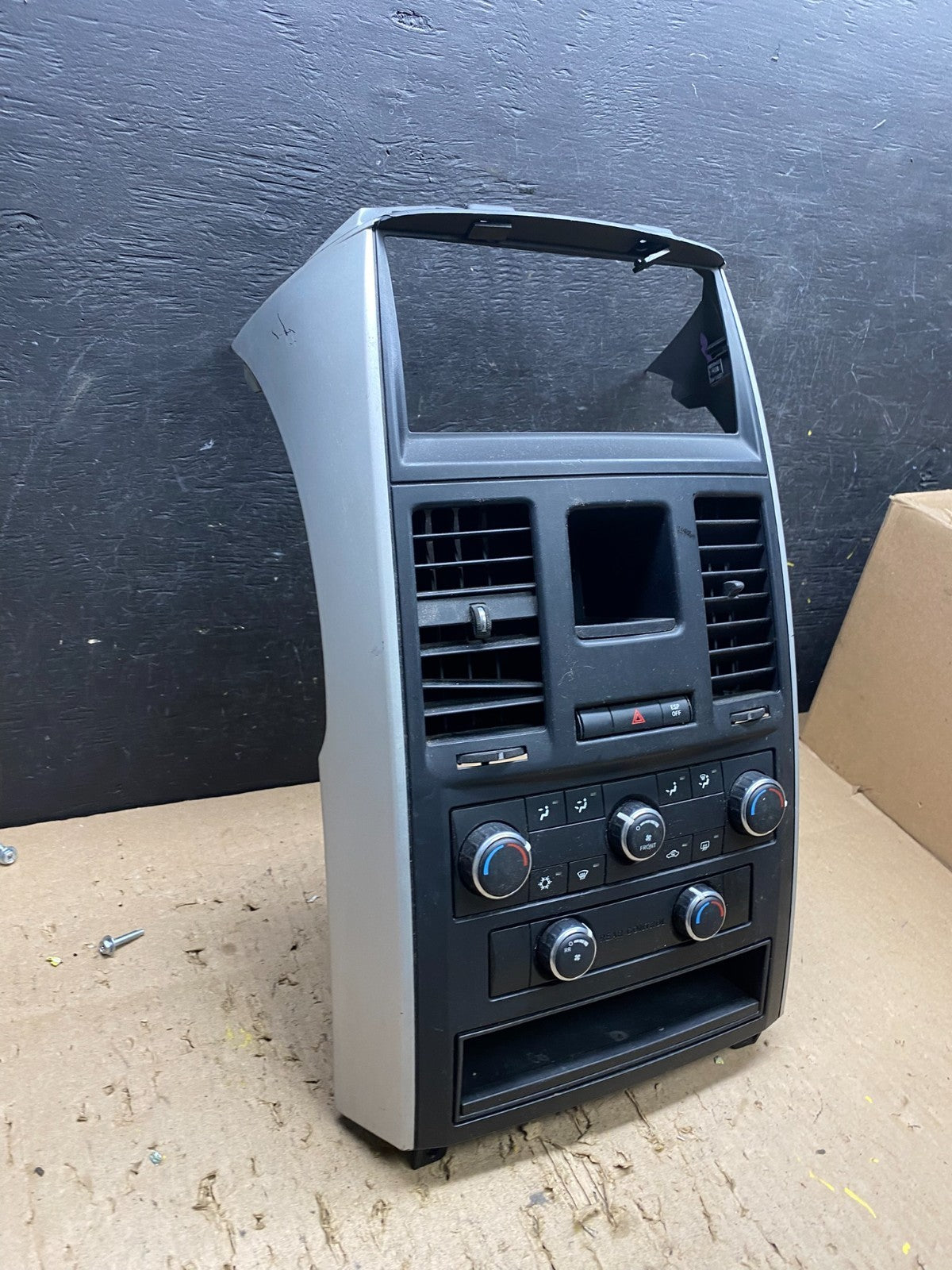 2008-2010 Dodge Grand Caravan A/C Climate Control Unit Bezel Trim T8637 DG1