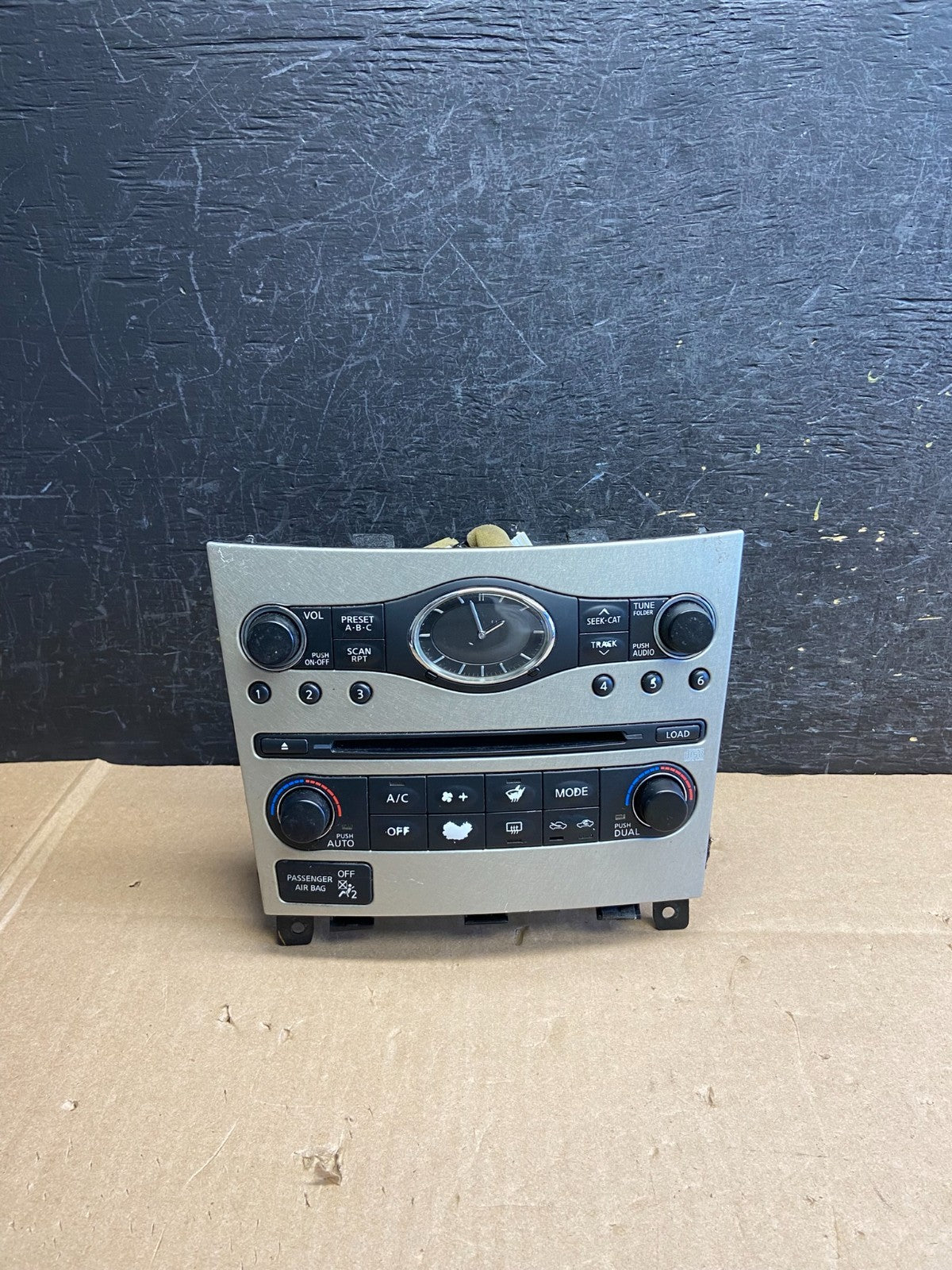 2007 to 2009 Infiniti G35 G37 Radio Player Climate Control Panel Bezel AI6356 DG0