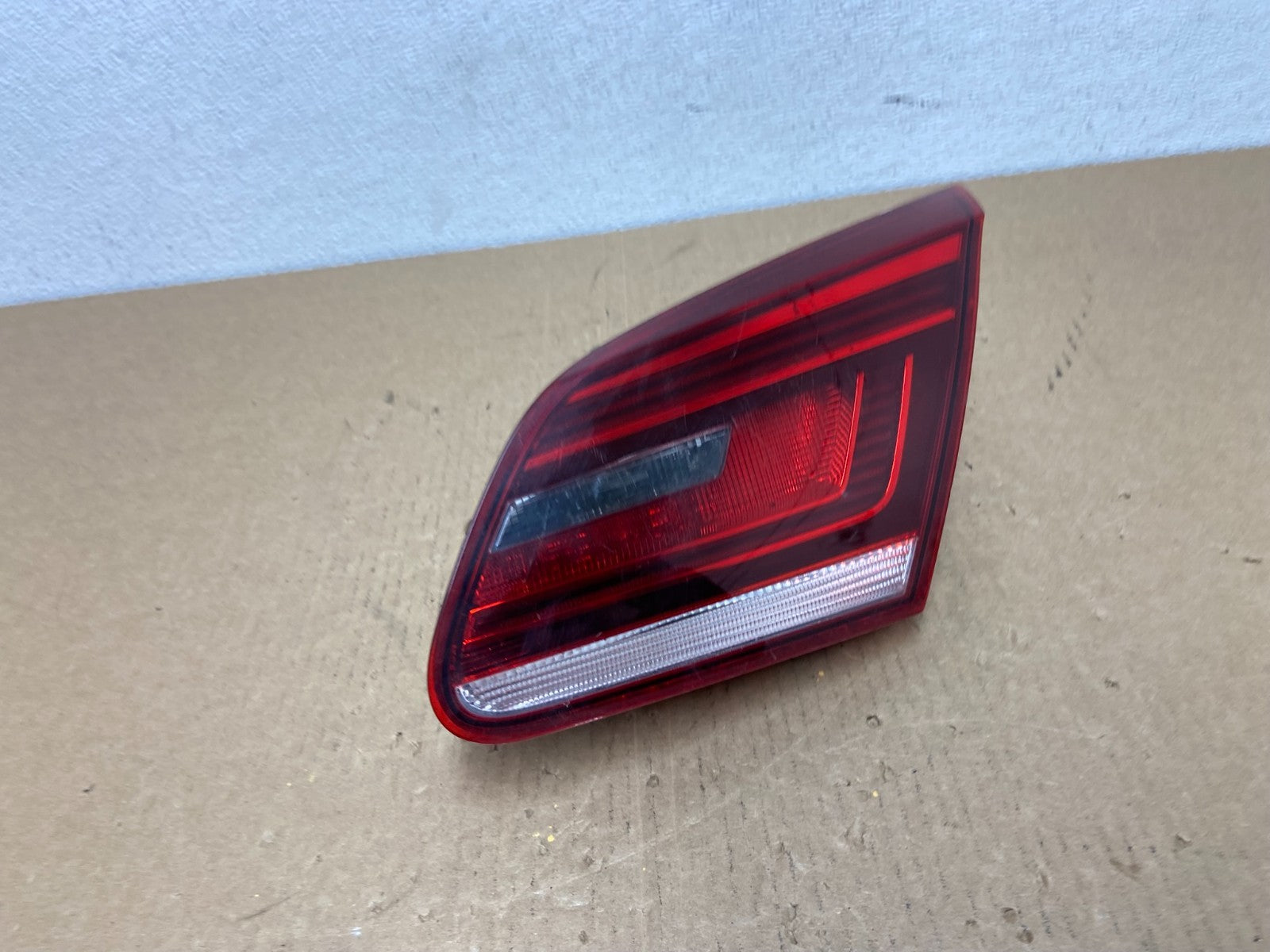 2013 - 2017 Volkswagen CC Right Passenger RH Side Inner Tail Light OEM AC1153 DW2