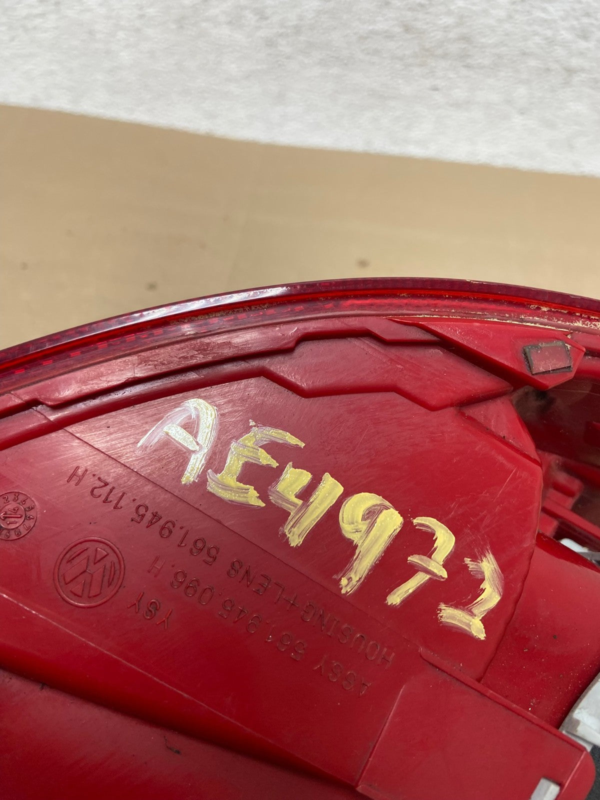 2012 to 2015 Volkswagen Passat Right Passenger Rh Side Tail light AE4972 LK6