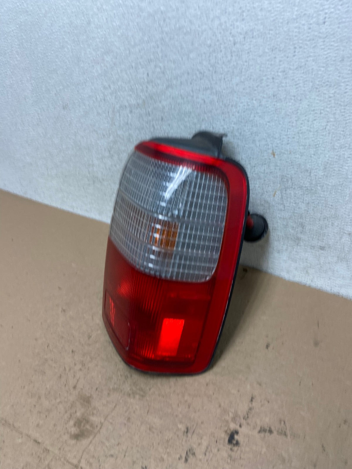 1997 to 2000 Toyota 4Runner Right Passenger RH Side Tail Light AF4951 LK1