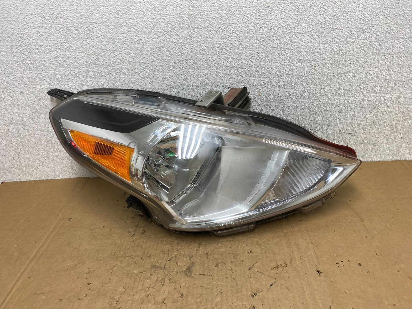 2015 to 2019 Nissan Versa Headlight Right Passenger RH Side DEPO AD3751 DW0