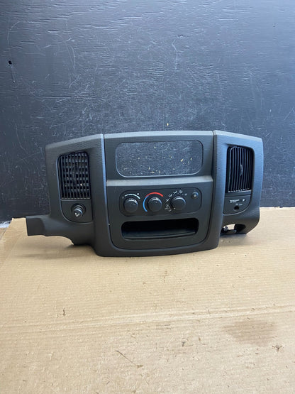 2002 to 2005 Dodge Ram Radio Climate Control Dash Air Vent Bezel Trim ah3478 DG0