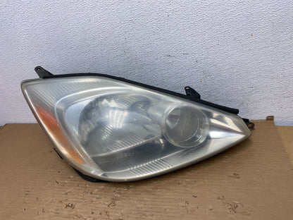 2004-2005 Toyota Sienna Right Passenger Halogen Headlight AD4295 DW1