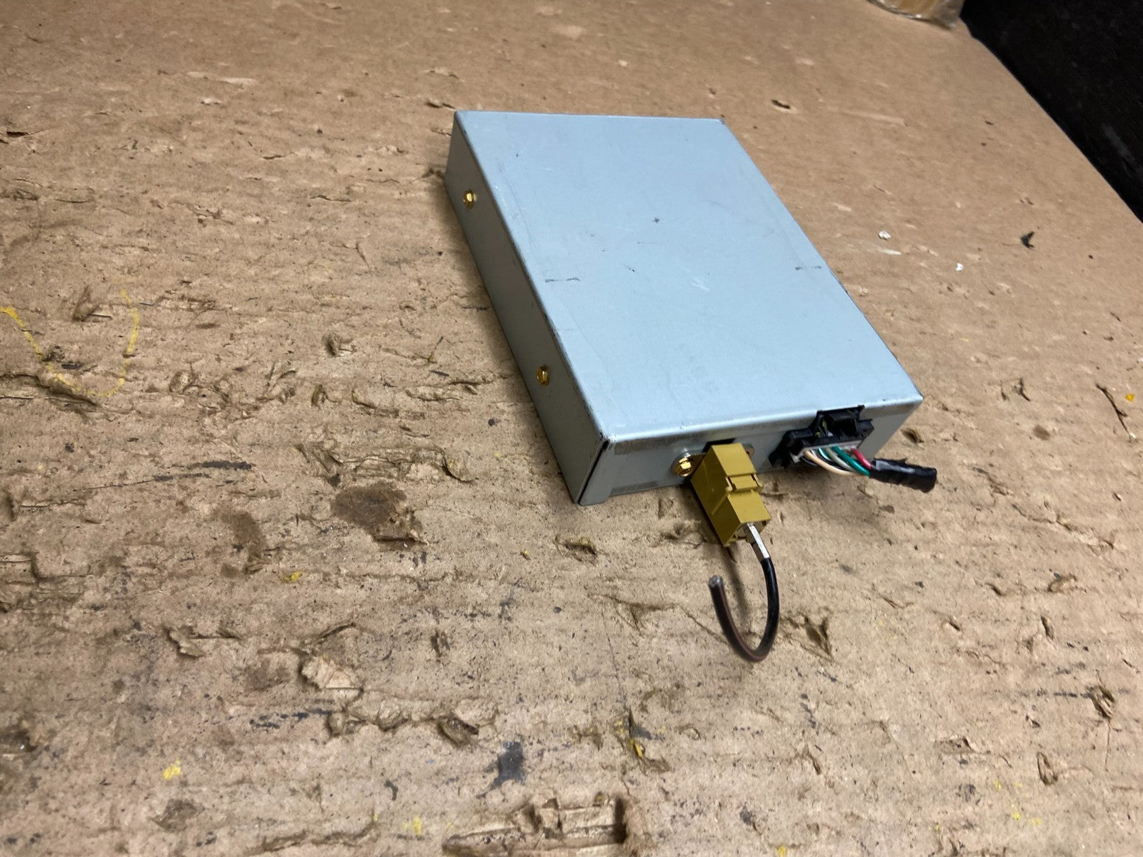 2007 - 2014 Chevrolet Tahoe GMC Yukon Radio Satellite Control Module T8341 DG2