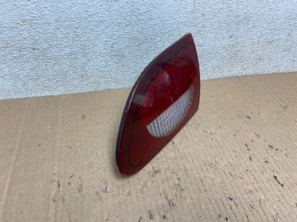 2000 to 2002 Chevrolet Cavalier Right Passenger Inner Tail Light J8086 PS2