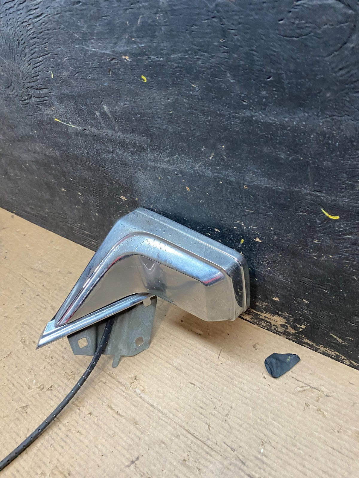 1981 to 1985 Buick Riviera Left Driver LH Side View Mirror Manual V9276 DW1