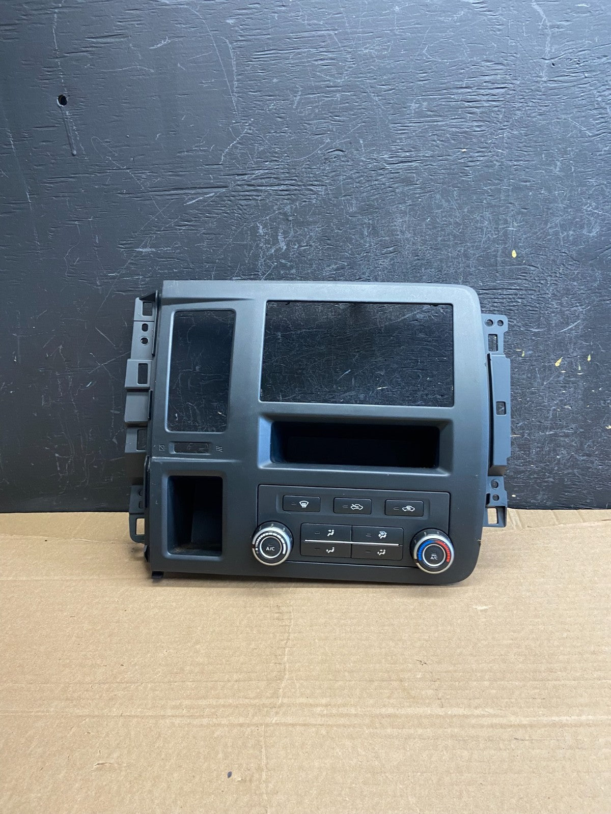 2012-2021 Nissan NV2500 NV3500 Radio Bezel Center Trim Climate Control AF2437 DG0