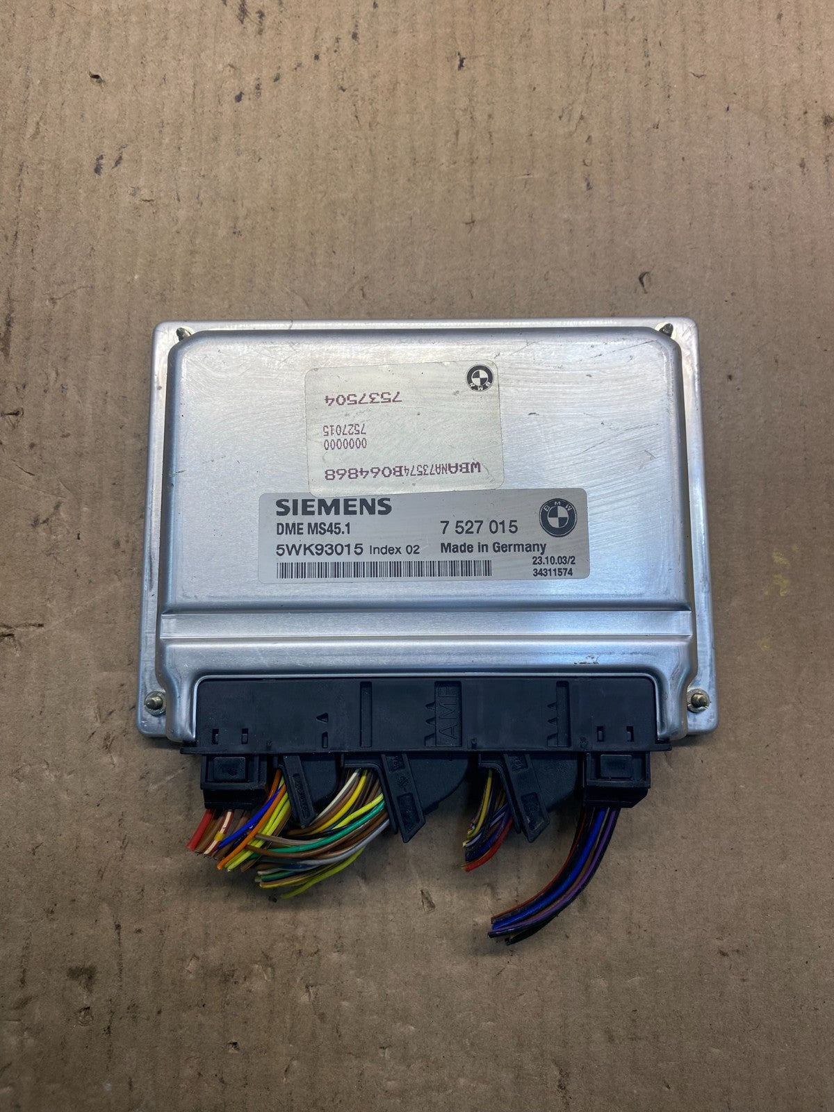 2003 to 2005 BMW 330i ECU ECM Engine Control Module Computer AE6405 DW0
